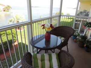 Screened balcony